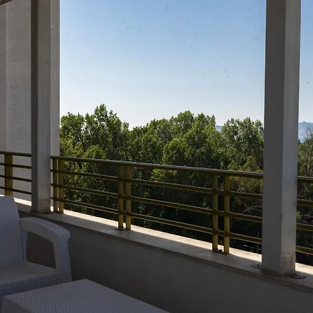 Aqua Luxury With Balcony And Sea View Durrës